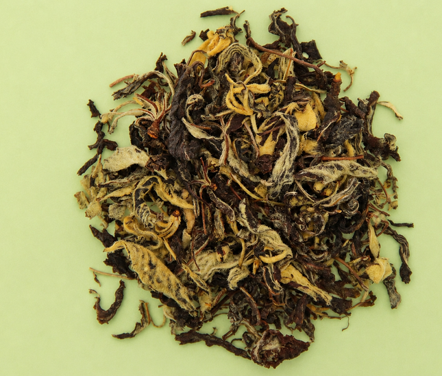 Wild apple leaf tea
