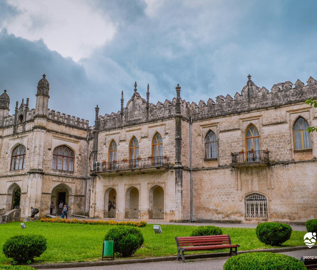 Dadiani Palace tea tour - Tea Country
